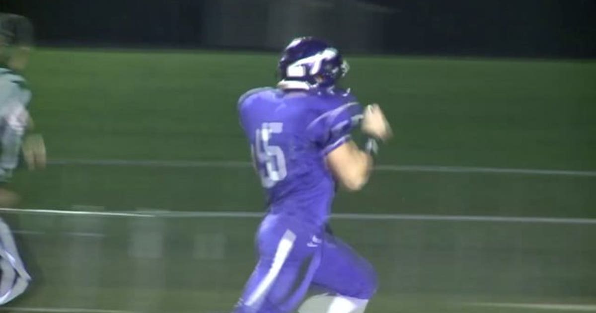 Waunakee eliminates Sussex Hamilton, 23-16 | FOX6 Milwaukee