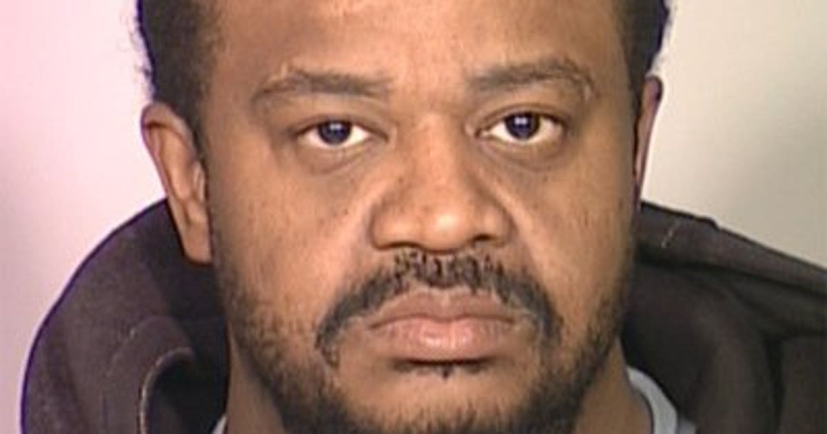 Officers identify bank robbery suspect in downtown Milwaukee | FOX6 ...