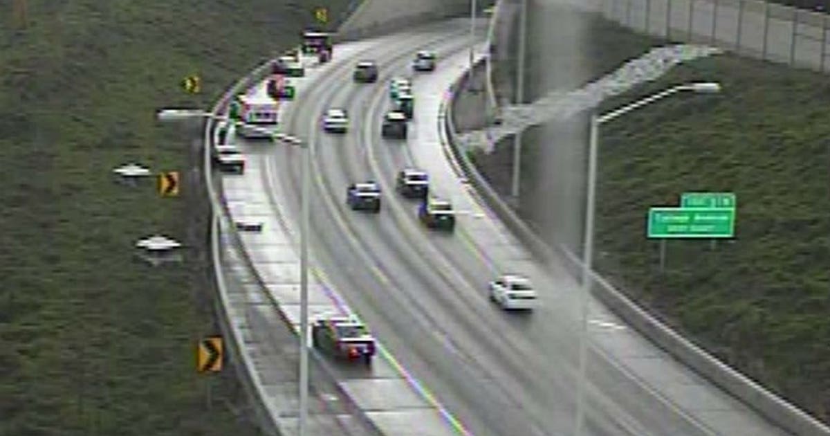 Milwaukee County Sheriff's squad struck by vehicle in Mitchell ...