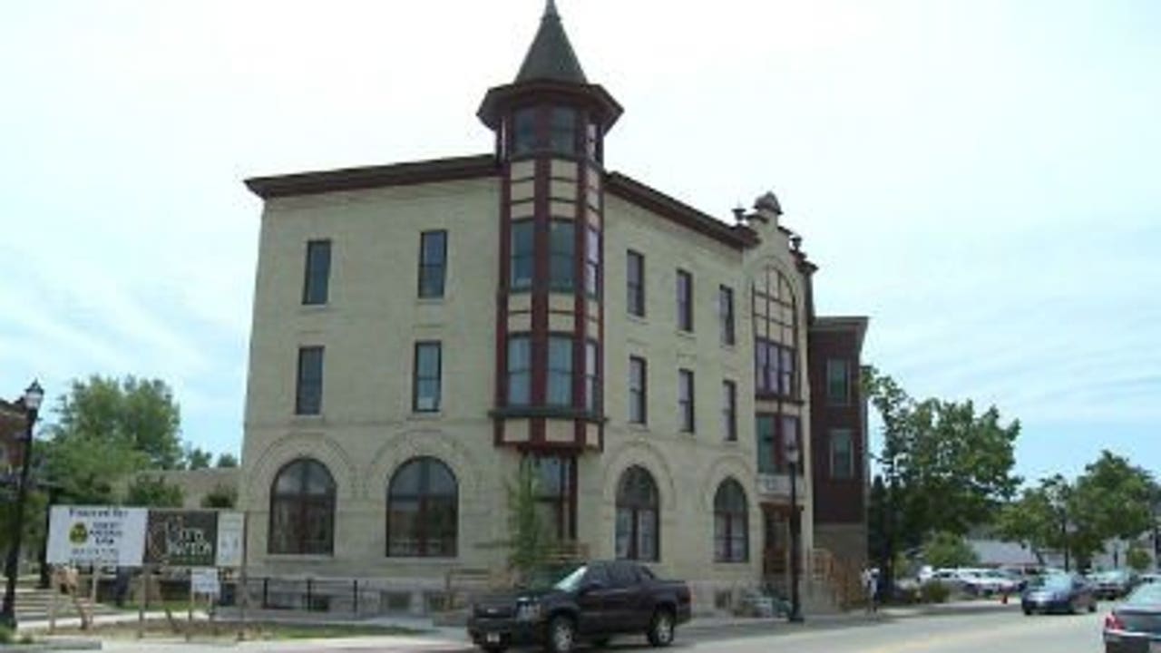 Hotel Grafton redeveloped, turned into 20 apartment units FOX6 Milwaukee