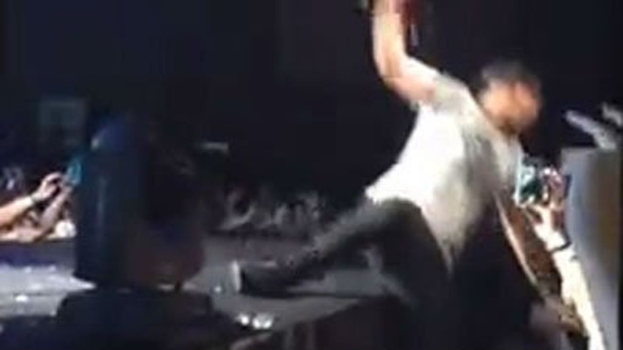 VIDEO Luke Bryan falls off stage during concert in Charlotte VIDEO Luke Bryan falls off stage during concert in Charlotte
