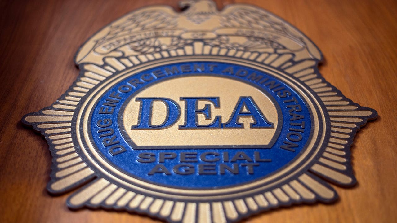 dea-agent-arrested-accused-of-conspiring-with-cartel-a-black-eye-for