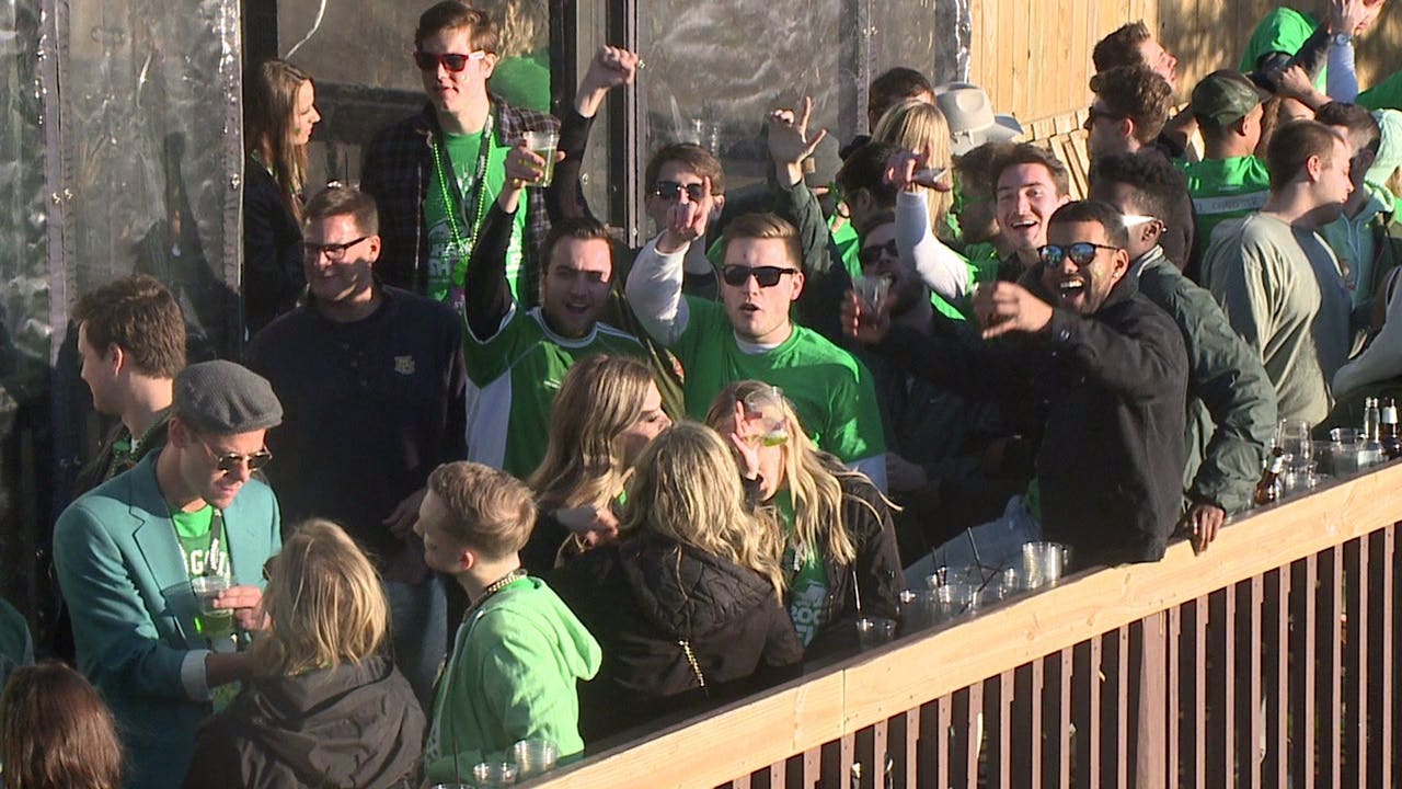 'Pretty exciting' Thousands pack Milwaukee bars for annual Shamrock