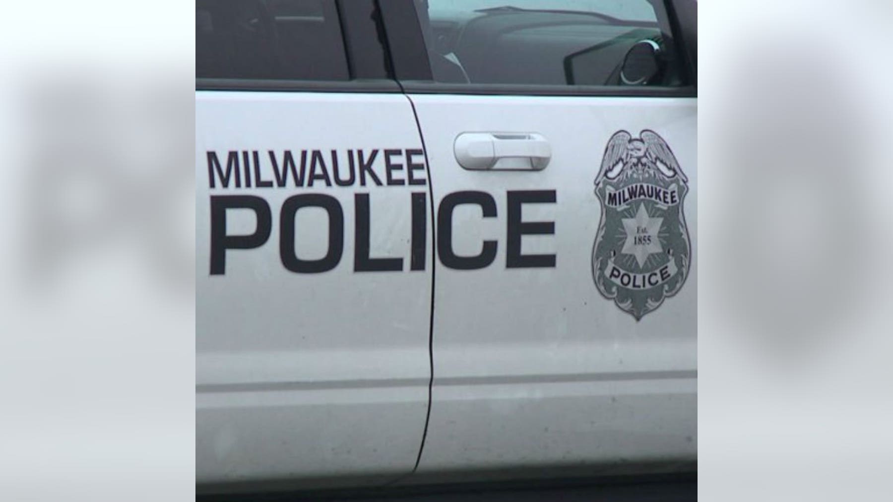 Milwaukee police seek suspects in 2 shootings Sunday; 3 wounded