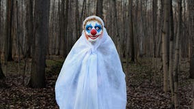 Police respond to middle school in Racine following "creepy clown" post on social media