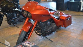 Custom bike show @ House of Harley (Jan. 2012)