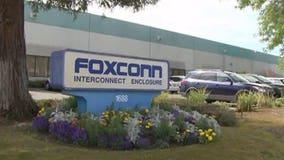 Wisconsin Democrats cautious amid news of Foxconn plant