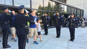 "We're here as family:" Hundreds stand in support of MPD officer released from the hospital