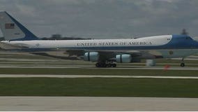 President Obama arrives in Milwaukee for campaign rallies