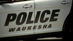 Waukesha police: Sexual assault, armed robbery outside library