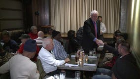 Mayor Barrett thanks veterans for their service at luncheon in downtown Milwaukee