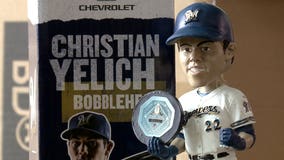'Looking to add to the collection:' Christian Yelich Bobblehead Day draws sold-out crowd to Miller Park
