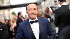 Filming suspended on season 6 of "House of Cards" following Kevin Spacey accusations