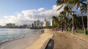 Hawaii's attack siren barely heard on popular tourist beach