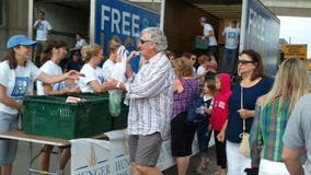 PICTURES: Stomp Out Hunger drive at Summerfest 2013