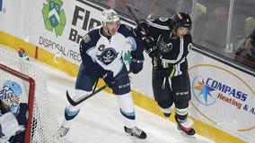 Admirals stymied by Wolves, 2-1