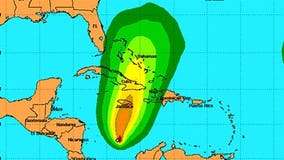 Hurricane Sandy hits Jamaica with 80-mph wind