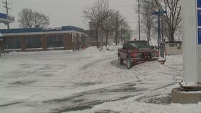 "It's easy stuff to plow:" Plow crews, residents in Waukesha try to stay ahead of the snow