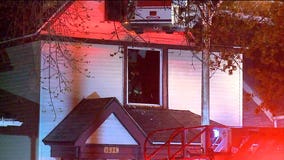 Milwaukee firefighers investigate cause of house fire
