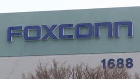 Wisconsin works to lure Foxconn to state; "We are disconnected from what Michigan's doing"