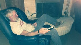 Brett Favre posts photo of himself watching his team and hoping for Packers playoff win