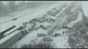 5 killed in 650 crashes on snow-covered Missouri roads; 70-car pileup on Iowa interstate