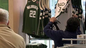 Bucks fever takes over Milwaukee ahead of Sunday's playoff game