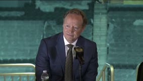 Milwaukee Bucks officially introduce Mike Budenholzer as new head coach; 'I think Giannis is excited'