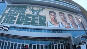 'Going to destroy them:' Fans optimistic as Milwaukee Bucks' playoff run begins