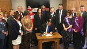 Gov. Scott Walker signs three dementia bills in Green Bay