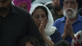 Vigil held in Milwaukee on 7-year anniversary of Sikh Temple shooting: 'We can win this battle with love'