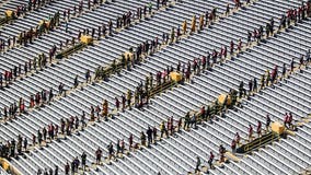 Powerful photo shows effort at Lambeau to remember firefighters who died on 9/11