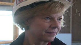 Sen. Baldwin visits Global Water Center in Milwaukee