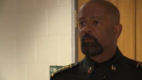 Sheriff Clarke weighs in on Abele's private security, issue of contention in county executive race