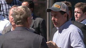 At convention, Gov. Walker to again warn of midterm risk