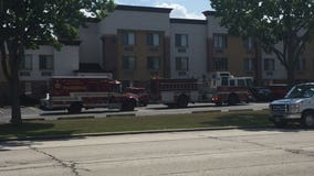 Man dies in apparent drowning at Best Western on Howell near Mitchell Airport