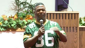 'Just a great story:' LeRoy Butler speaks to Milwaukee students about anti-bullying campaign