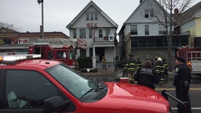Milwaukee firefighters dispatched to fraternity house near Oakland & Locust