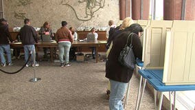 City of Milwaukee reveals hours for in-person absentee voting