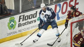 Admirals capture 4th straight win vs. Wolves, 4-2