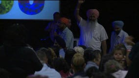 Hundreds show up to support Sikh community at Faith Builders Church