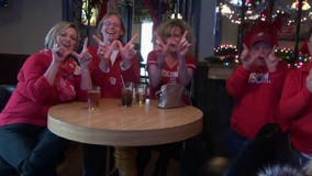 Badgers moms who couldn't make it out to Outback Bowl gather at Wauwatosa pub for watch party