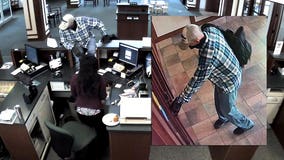 Brookfield PD: Waukesha State Bank on W. Capitol Drive robbed, man on the run