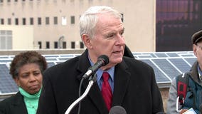 "It was truly a grassroots effort:" Mayor Barrett honored for clean energy leadership in Milwaukee