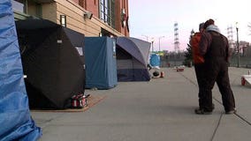 "It's a paradise out here!:" Brewers fans start lining up at Miller Park for the Arctic Tailgate