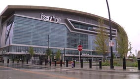 Milwaukee Bucks, Fiserv Forum donating $150K worth of food to community