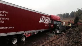 Semi jackknifes, leads to backups on NB I-43 west of Hale Interchange