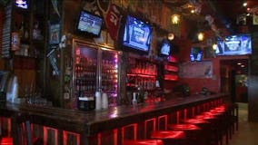 Bar owners in downtown Milwaukee hope for huge crowds Saturday