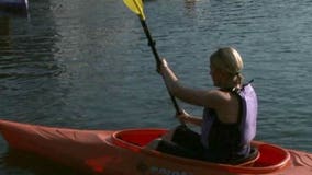 Country Thunder fans save kayakers from Lake Mary