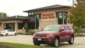 Brookfield PD investigates robbery of Waukesha State Bank, held up for 2nd time in 2 weeks